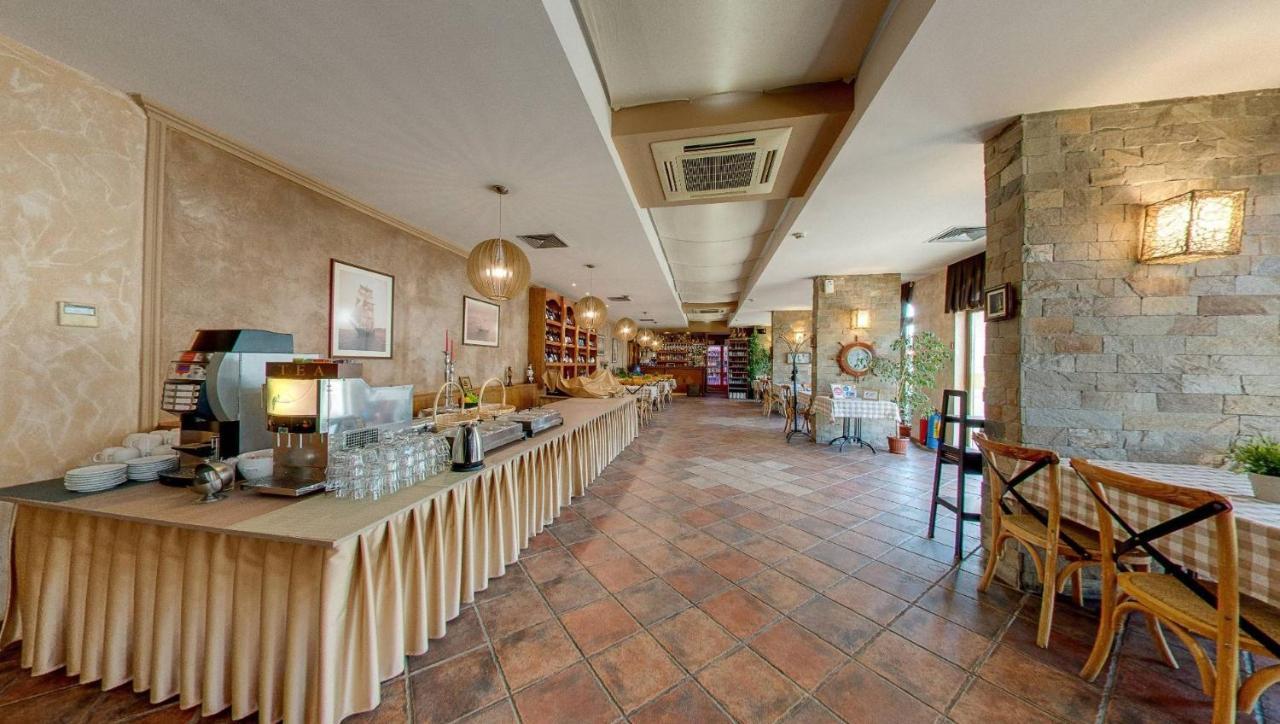 בלצ'יק Hotel Mistral מראה חיצוני תמונה