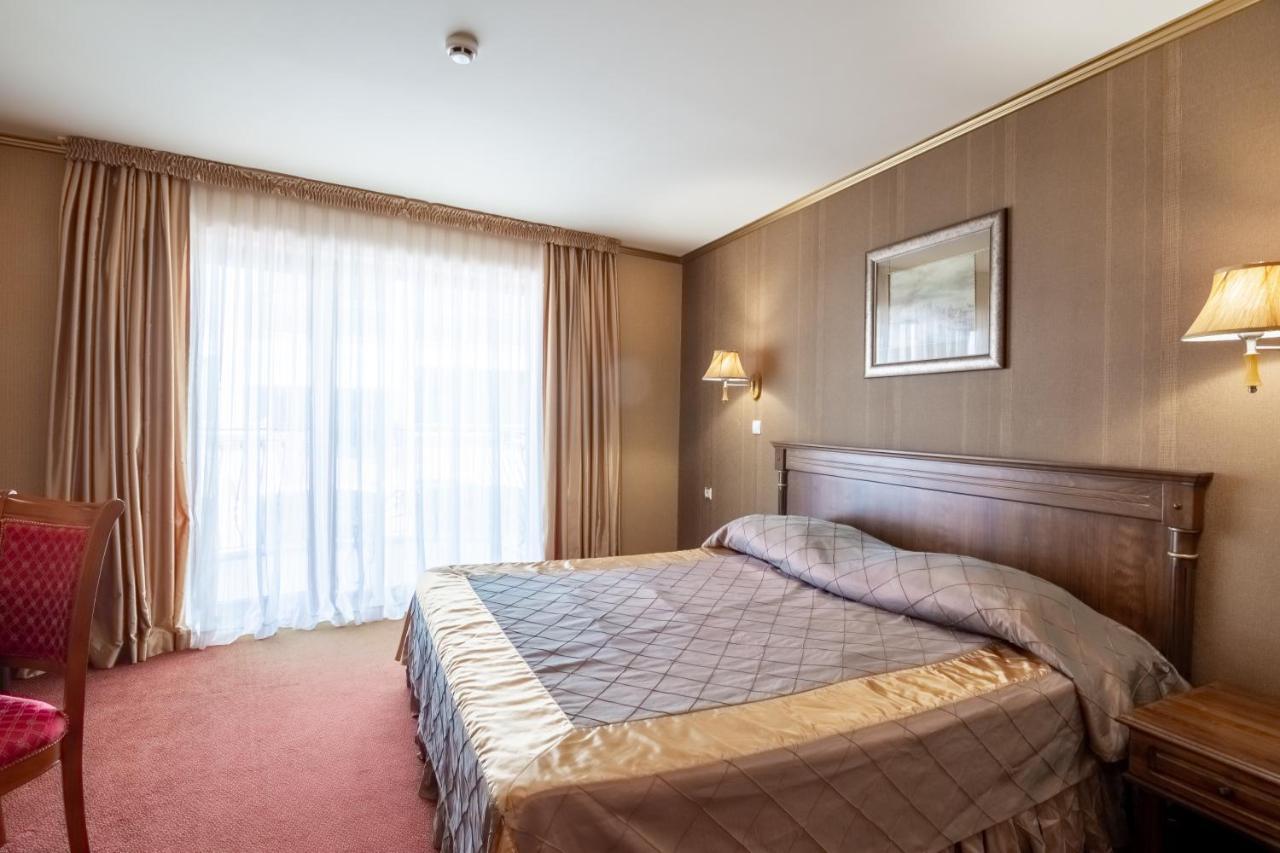 בלצ'יק Hotel Mistral מראה חיצוני תמונה