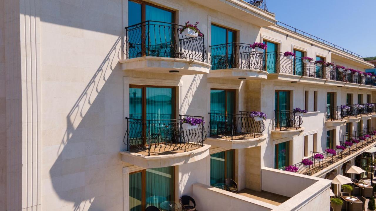 בלצ'יק Hotel Mistral מראה חיצוני תמונה