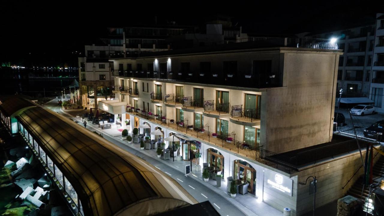 בלצ'יק Hotel Mistral מראה חיצוני תמונה