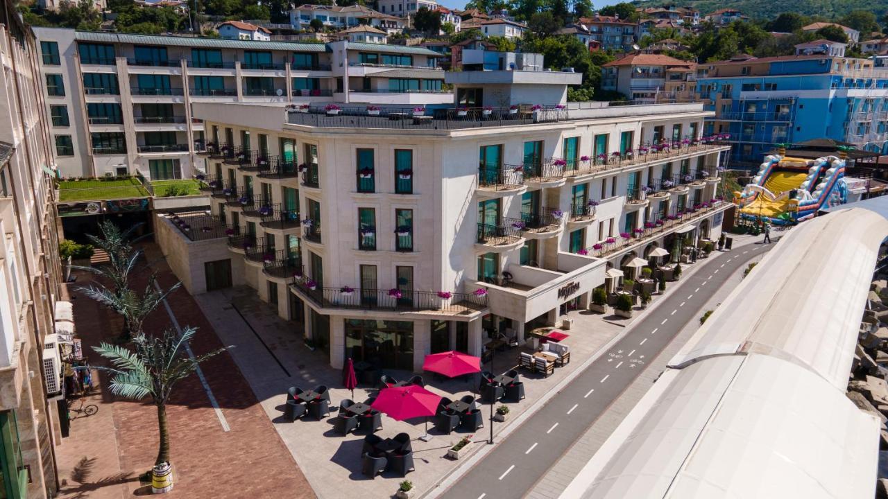 בלצ'יק Hotel Mistral מראה חיצוני תמונה